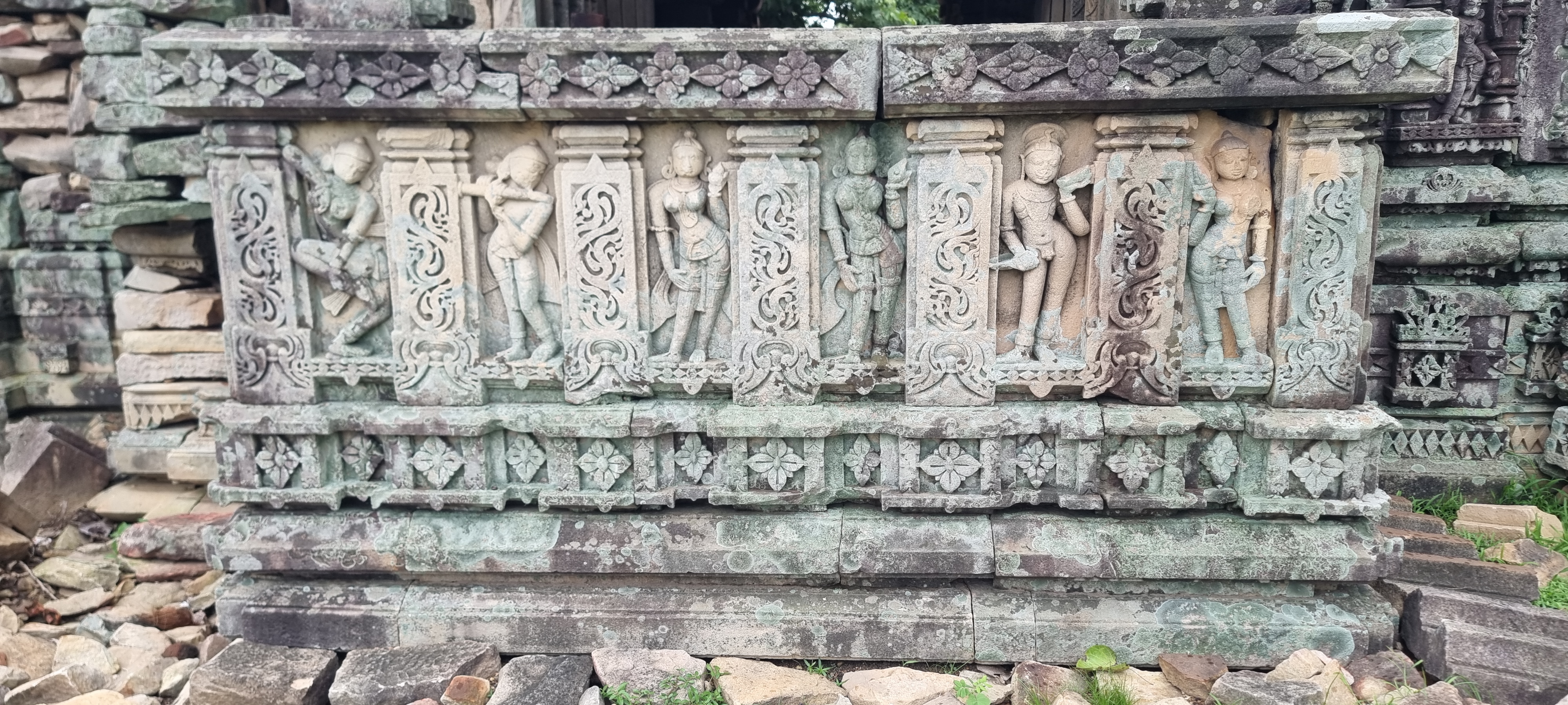 Ashoknagar ancient shiva temple
