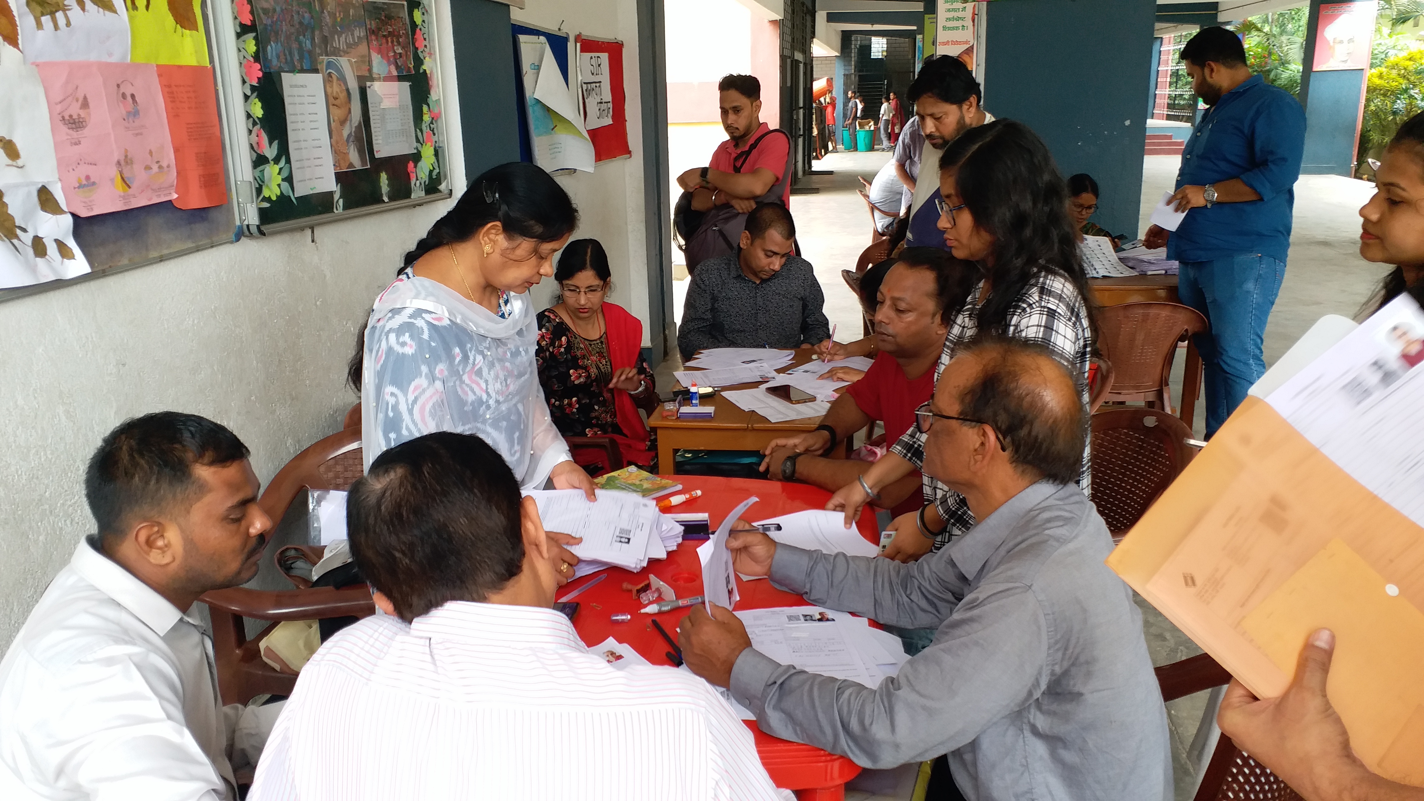 sir-in-jharkhand-many-voters-in-urban-areas-not-available-at-addresses-listed-on-their-voter-lists