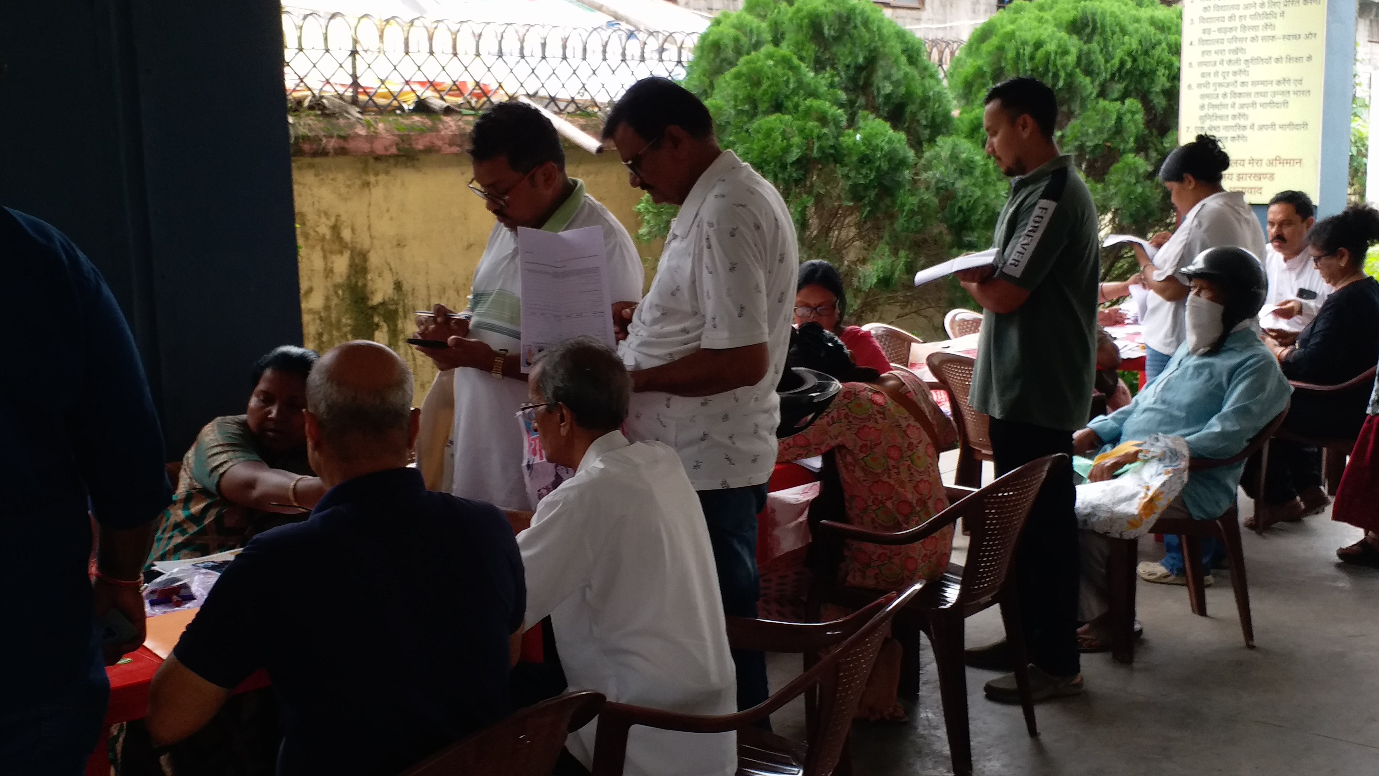 sir-in-jharkhand-many-voters-in-urban-areas-not-available-at-addresses-listed-on-their-voter-lists