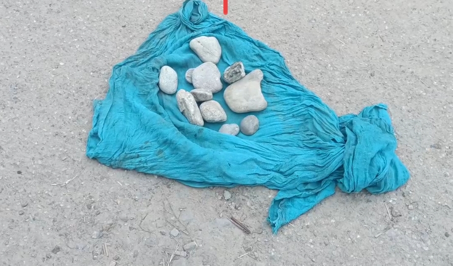 stones falling in ramnagar