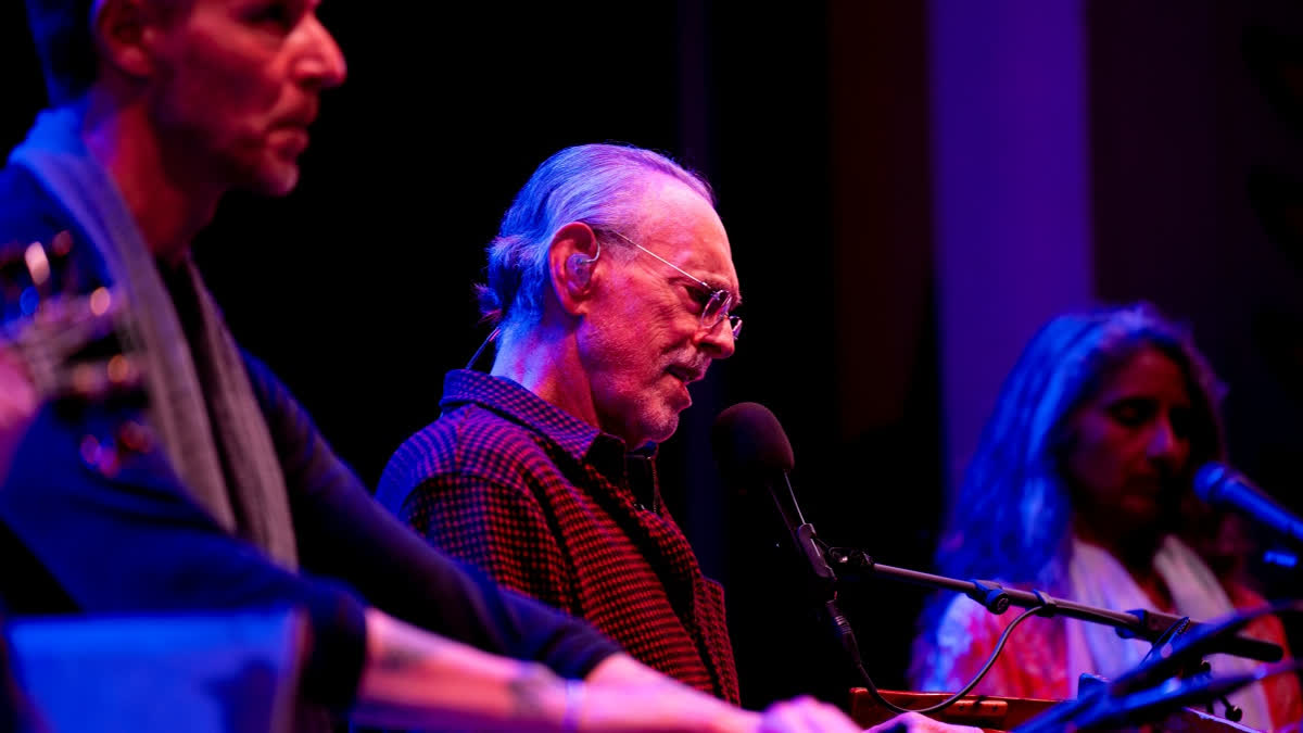 Krishna Das Returns To India: Grammy-Nominated Yoga's Rockstar Announces 3-City Tour in 2025, Here Are The Dates, Venues and Ticketing Details Musician Krishna Das