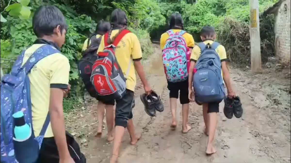 SHIVPURI school children Struggle
