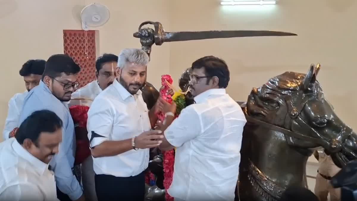 ஒண்டி வீரனுக்கு அமைச்சர்கள் மரிய வில்சன், லோகேஷ் தமிழ்ச்செல்வன் மரியாதை