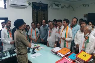 ભાવનગર કોંગ્રેસની ડીએસપીને રજૂઆત