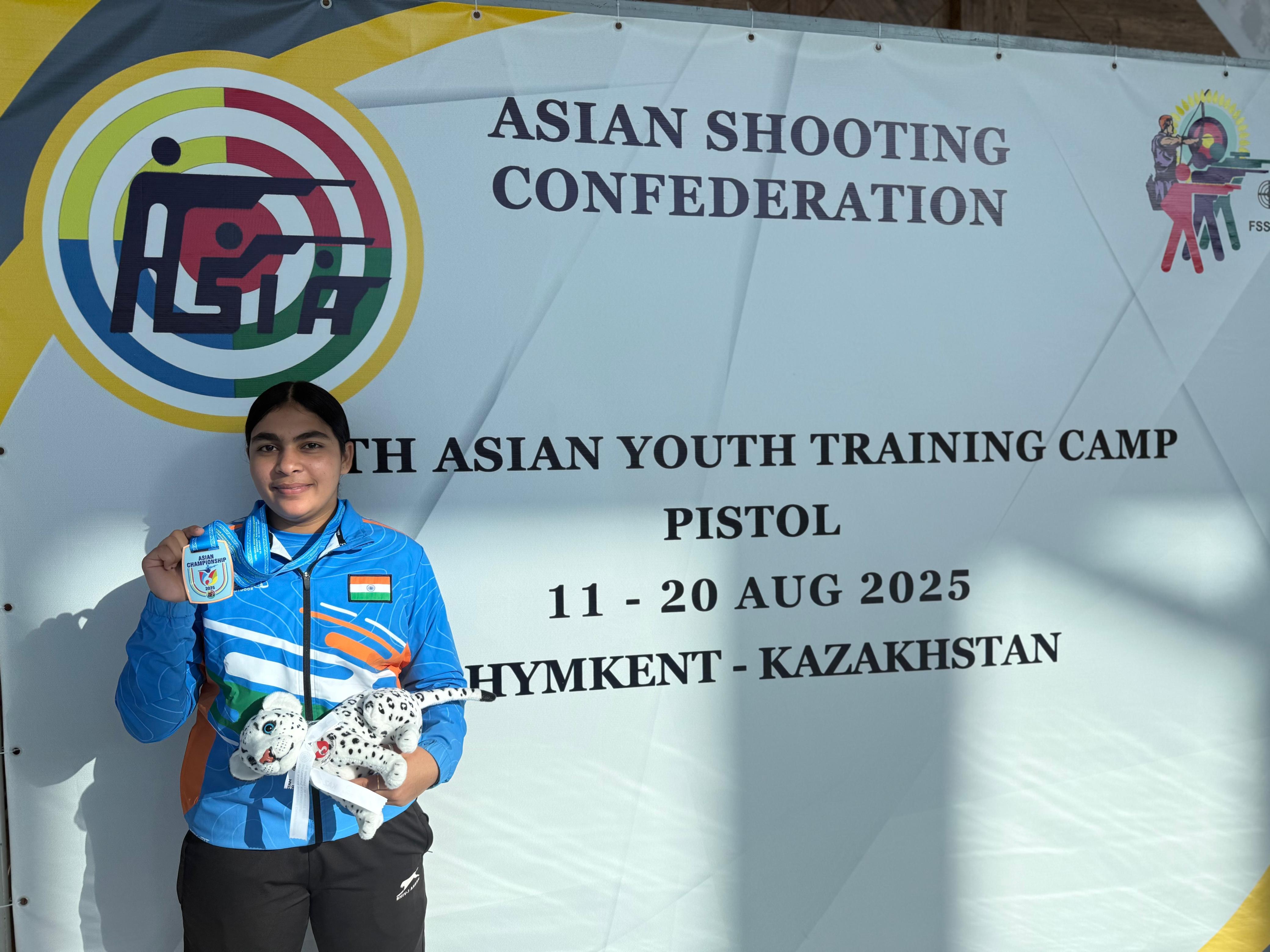 Jhajjar Suruchi Singh alias Suruchi Phogat became the world number one shooter in 10m Air Pistol ISSF Exclusive Interview to Etv Bharat