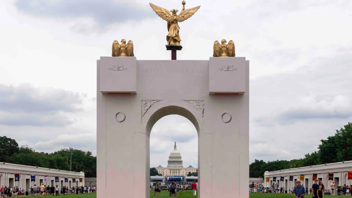 Trump Says His Planned Arch Would Become A 'Military Complex' Able To Host Drones And Snipers