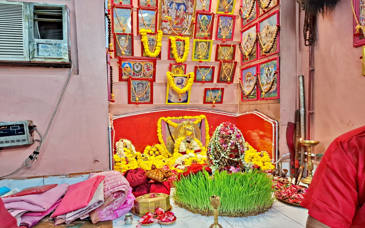 पटना में नवरात्र की अनूठी साधना, मां भगवती के 64 स्वरूपों की उपासना में ...