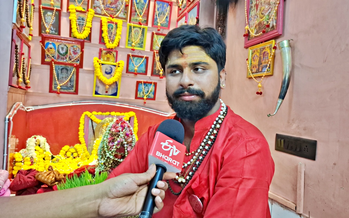 पटना में नवरात्र की अनूठी साधना, मां भगवती के 64 स्वरूपों की उपासना में ...