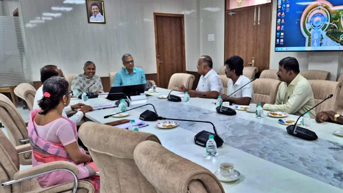 SIR பணி நெருக்கடி: வருவாய்த் துறையினரின் புறக்கணிப்பு போராட்டம் ஒத்திவைப்பு!