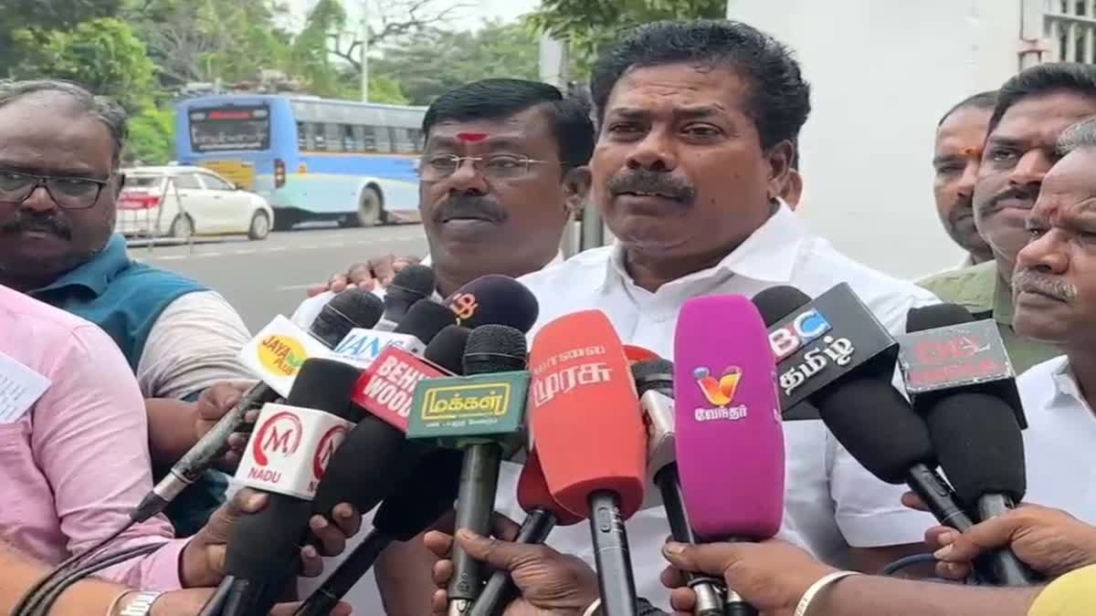 பாமகவில் தீவிரமடையும் மோதல்... எம்எல்ஏ அருள் மீது டிஜிபியிடம் புகார்!