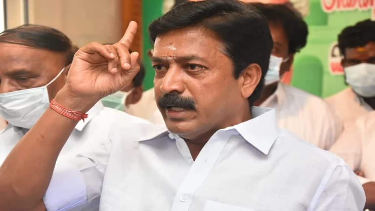 பெண்கள் குறித்த அவதூறு பேச்சு: சி.வி. சண்முகம் மீது நடவடிக்கை எடுக்க நீதிமன்றம் தடை