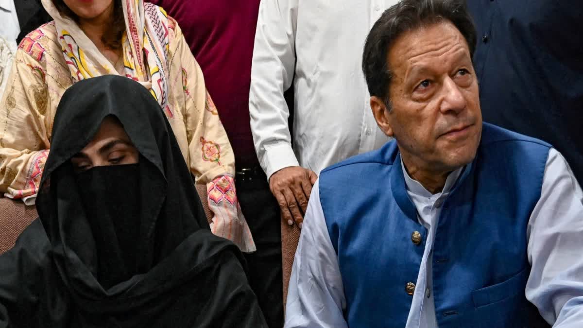 توشہ خانہ کرپشن کیس میں عمران خان اور ان کی اہلیہ بشریٰ بی بی کو 17 سال سزائے قید