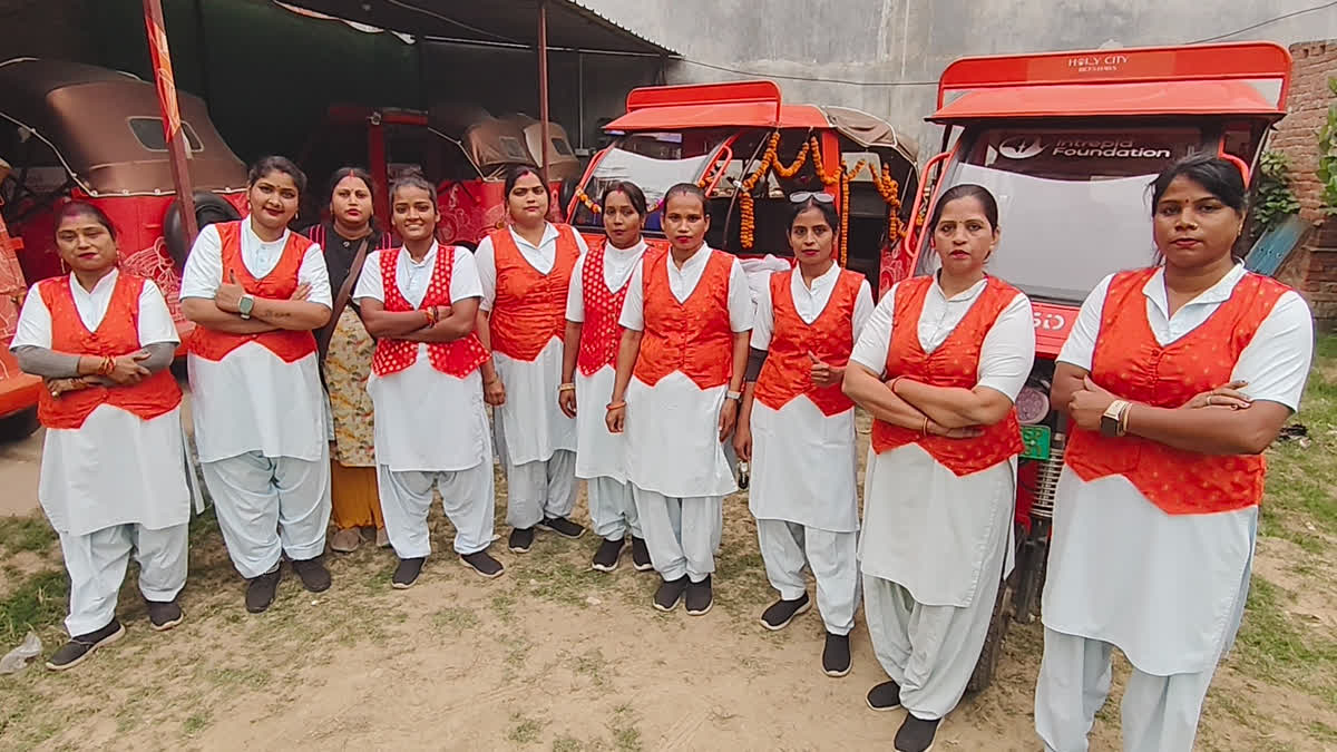 Women-E-Rickshaw Drivers Of Varanasi Stand Out As Examples Of Self Reliance E Rickshaw