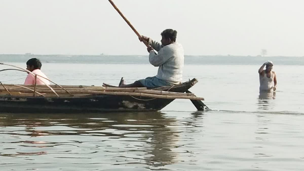 Ban on boating in Ganga on New Year