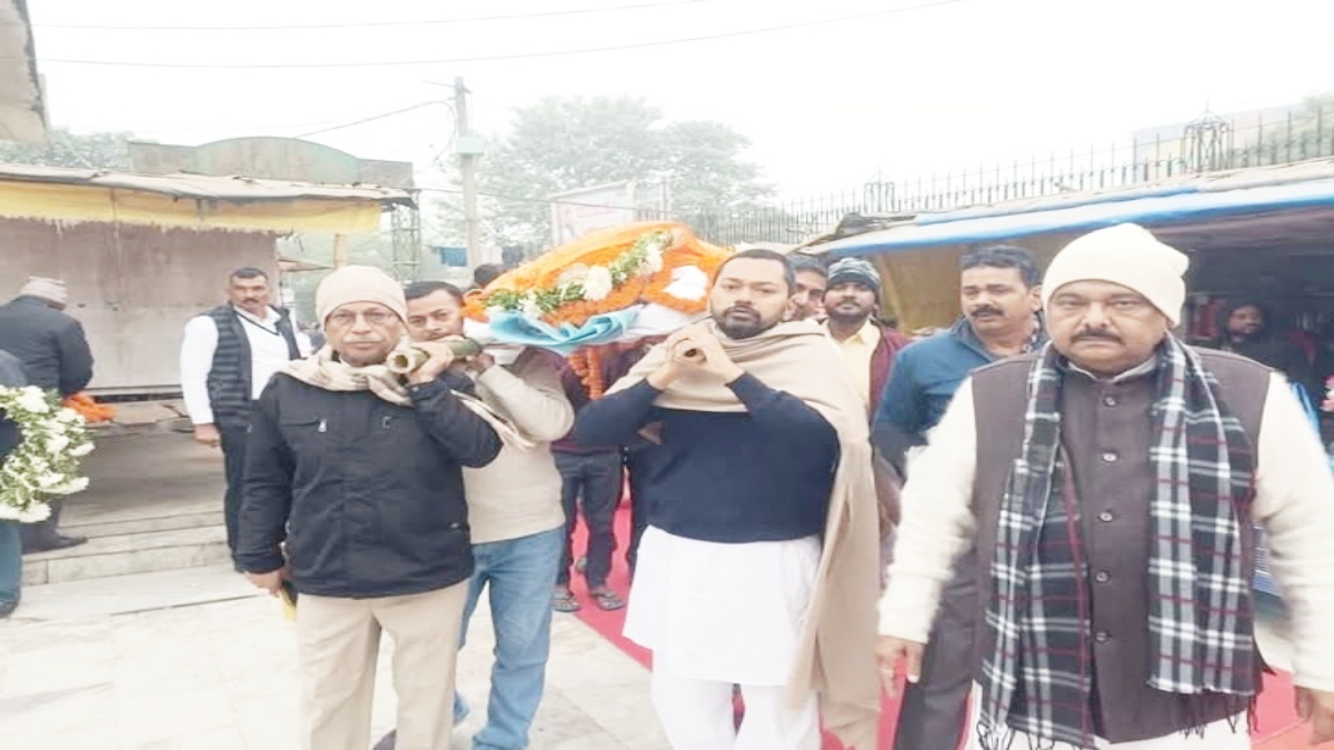 NITISH KUMAR MOTHER IN LAW DEATH