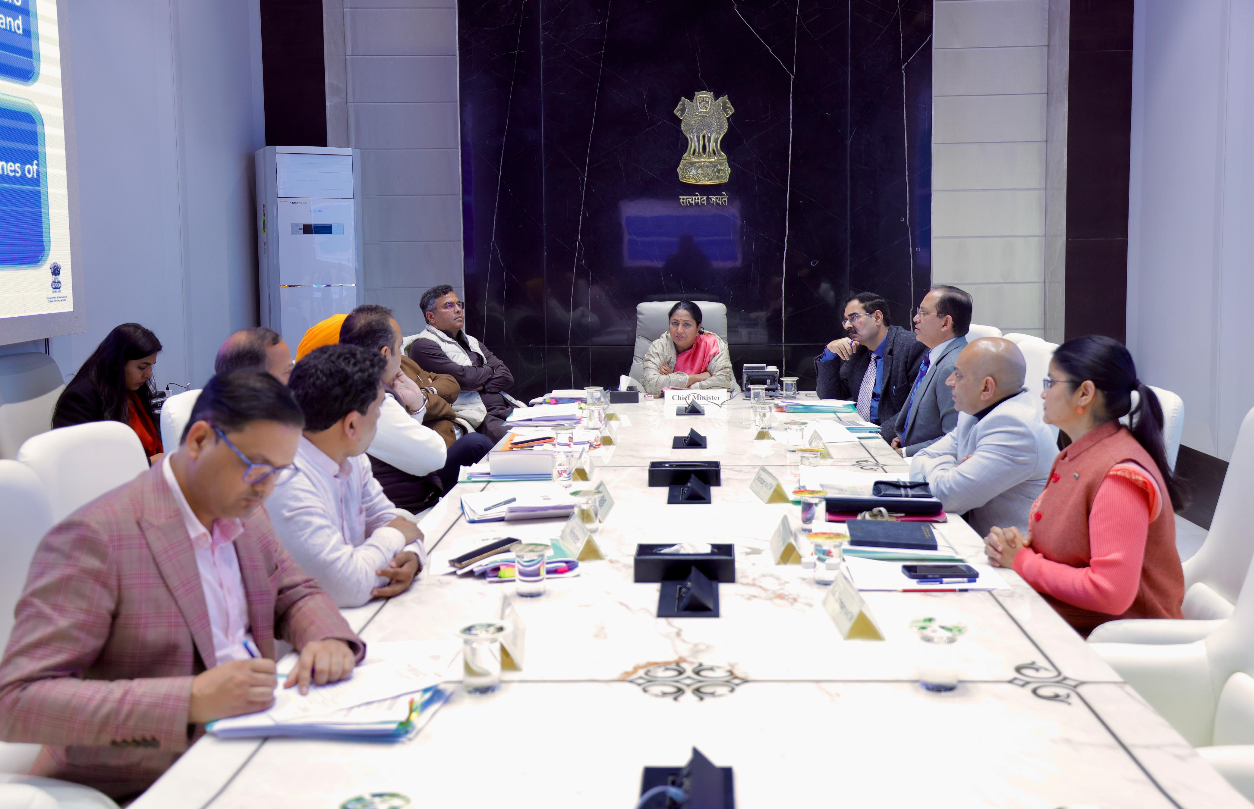 बादली आर बवाना औद्योगिक क्षेत्रों में दो सीएफसी खोलने को भी मंजूरी