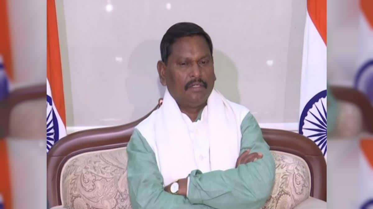 Farmers Protest: Union Minister Arjun Munda Appeals to Maintain Peace as Farmers March to Delhi Ahead of the protesting farmers' 'Delhi Chalo' march on Wednesday, Union Agriculture minister Arjun Munda appealed to farmers to maintain peace.