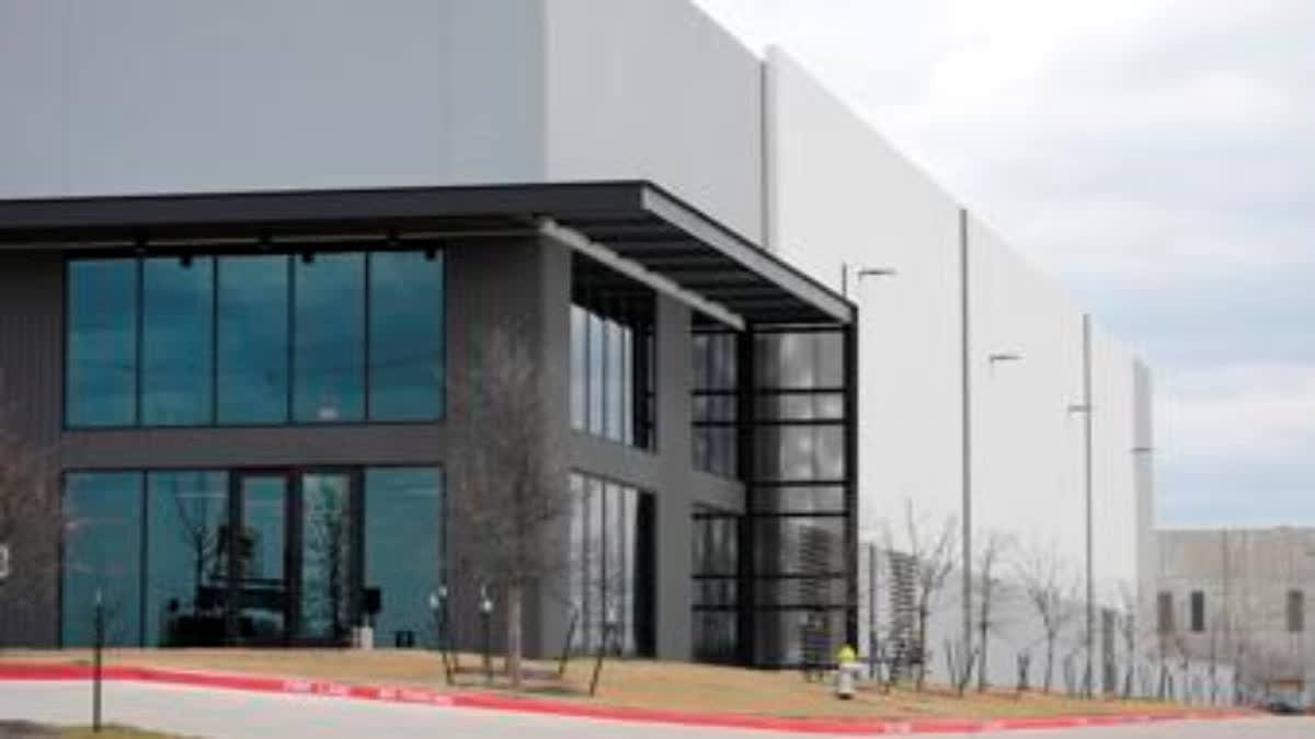 Biden Wants People to Know Most of the Money He's Seeking for Ukraine Would Be Spent in US Congress is aiming to pass $95 billion in foreign aid, including funding for Ukraine, to support General Dynamics' new factory in Dallas, which is expected to employ 150 people and open in June.