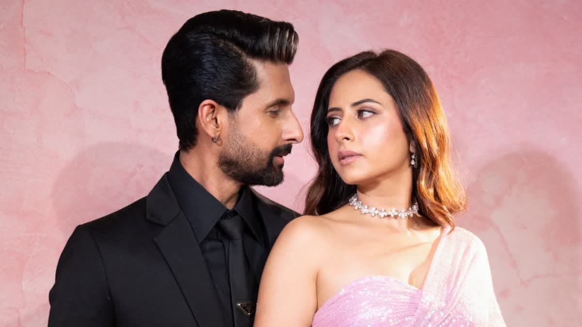 Sargun Mehta and  Ravi Dubey