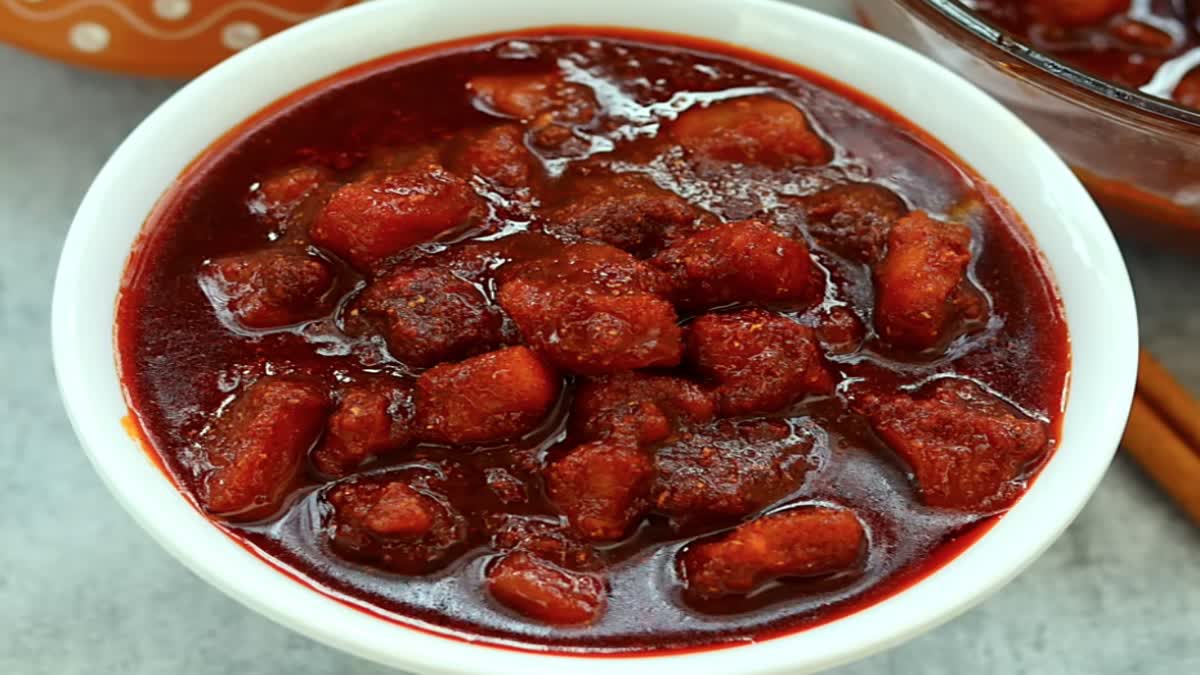 Spicy Pandumirchi Chicken Pachadi