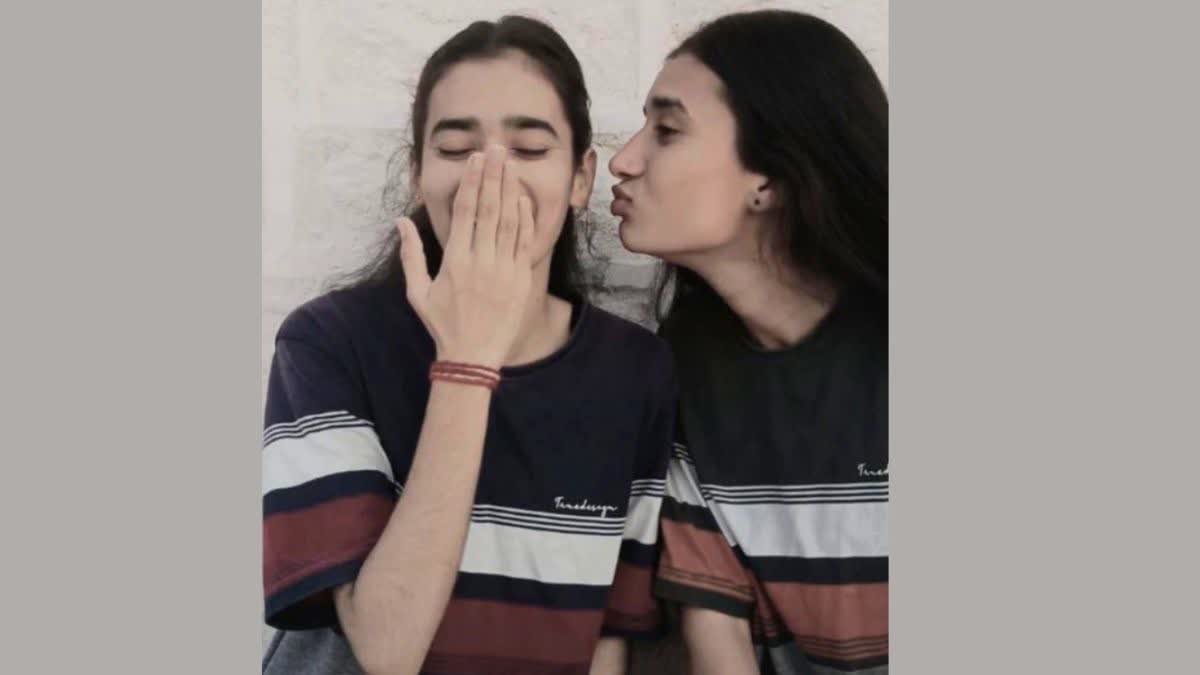 Two sister killed herself