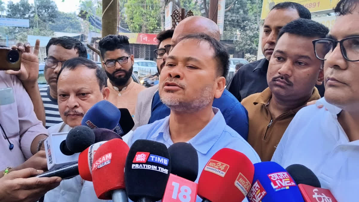 Akhil Gogoi again claims 15 seats for Raijor Dal