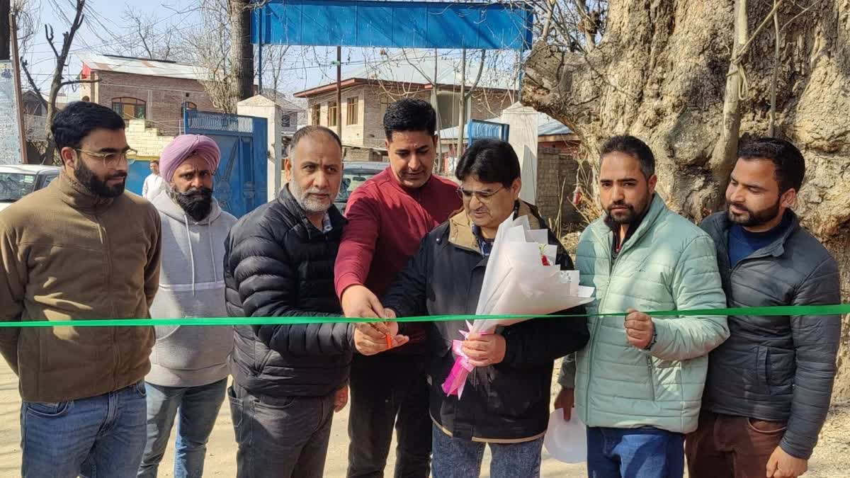 ترال میں  ایمپلامنٹ محکمہ کی جانب سے روزگار میلے کا اہتمام