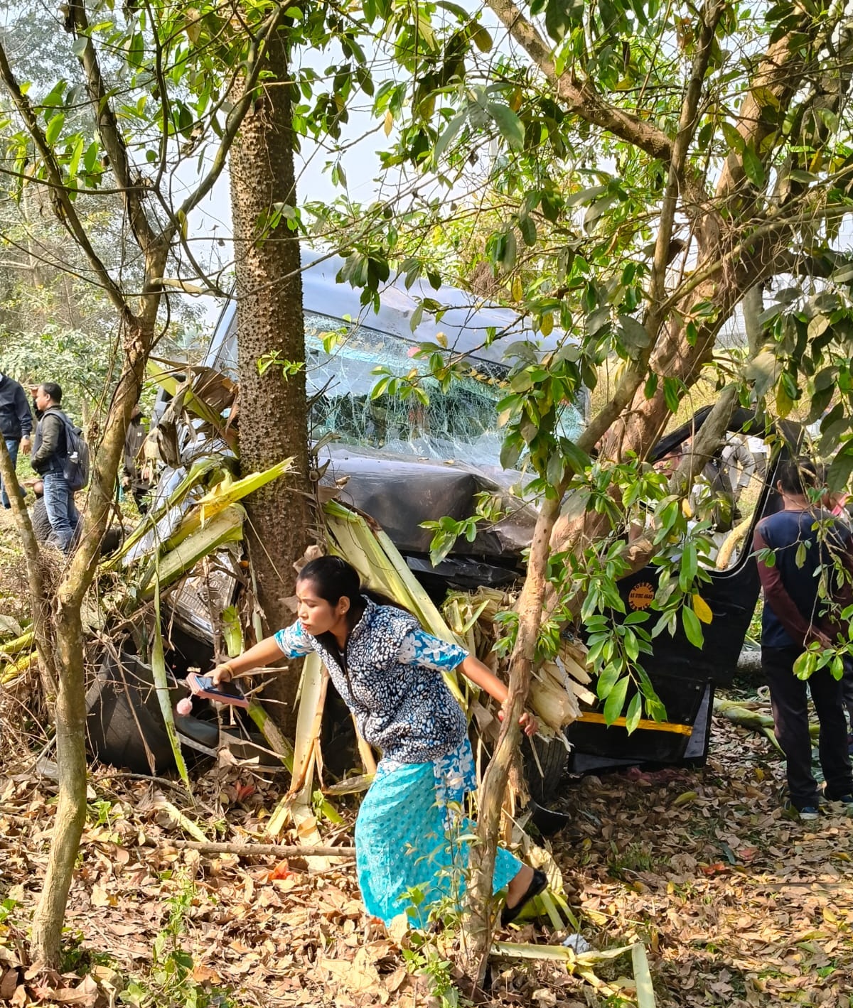 many Injured as Traveller Vehicle Overturns in Nagaon near Borghat Bypass
