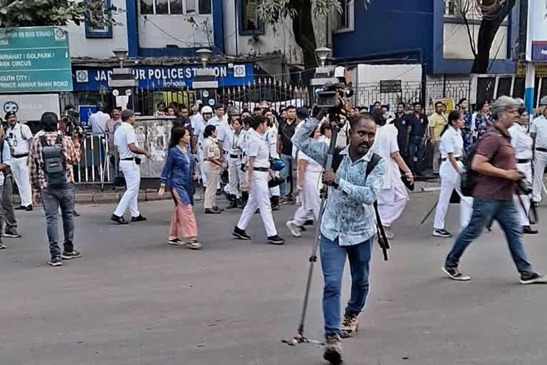 प.बंगाल: जादवपुर यूनिवर्सिटी में स्टूडेंट ग्रुप में झड़प, दो प्रोफेसर घायल