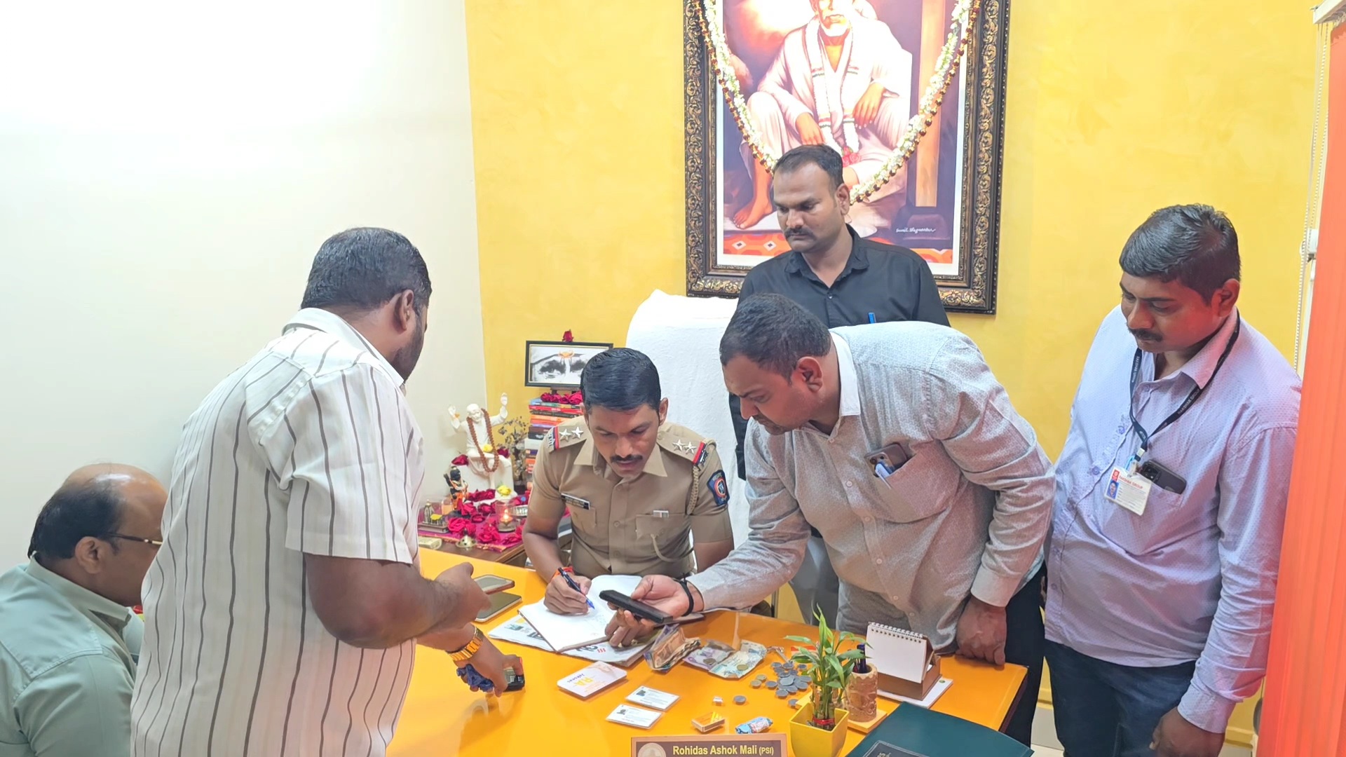 shirdi police arrest Andhra Pradesh theft gang