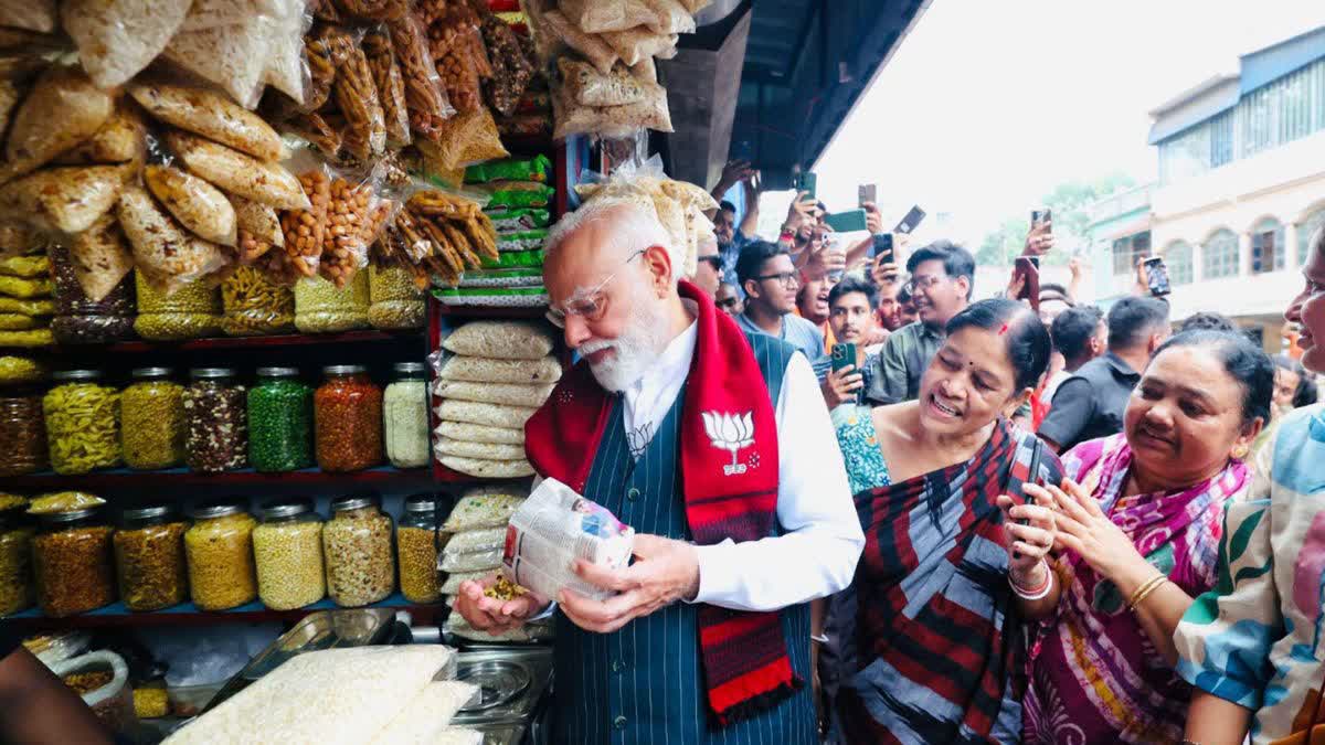 PM Modi's Jhalmuri break sparks internet frenzy