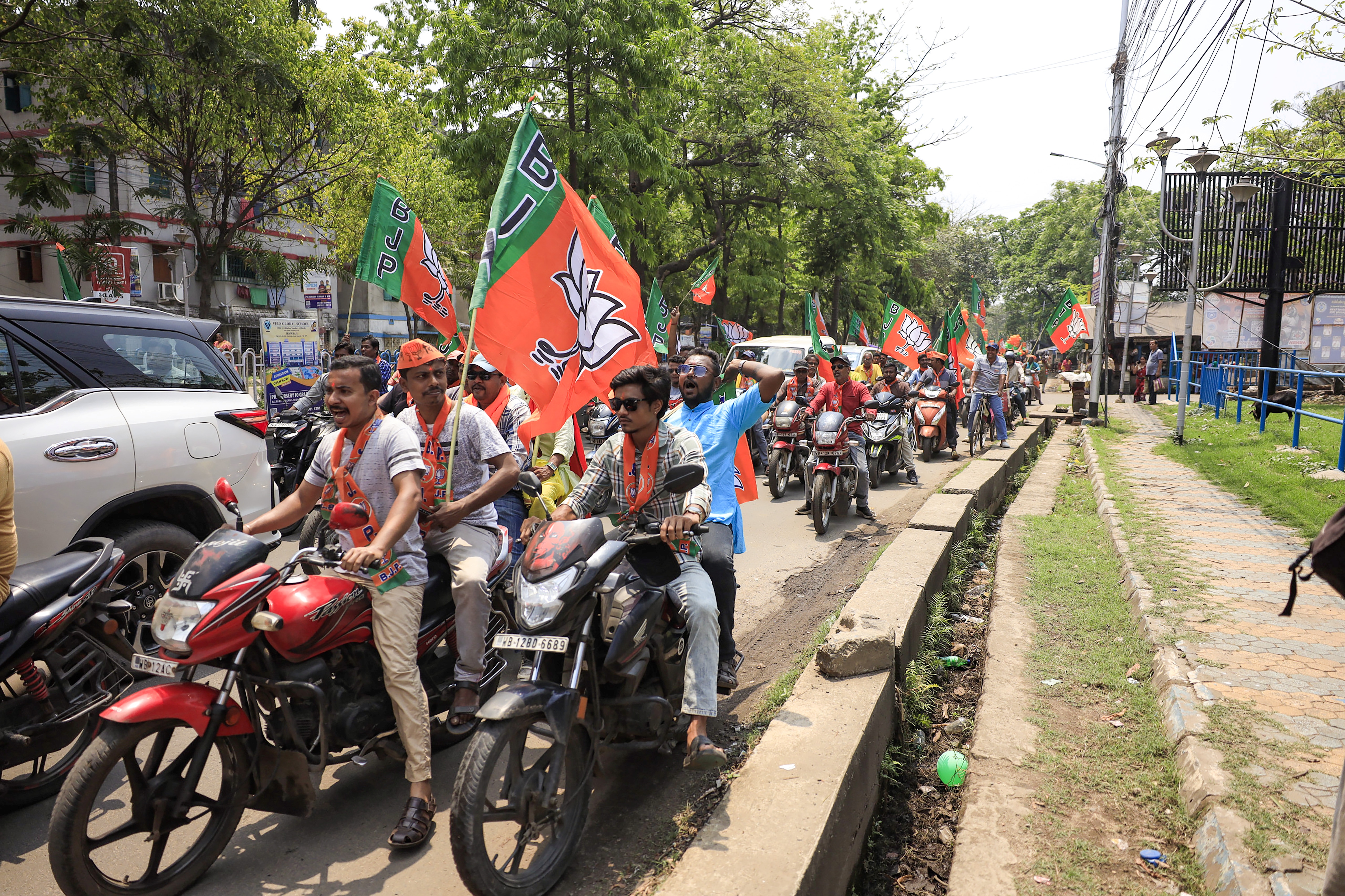 Bengal First Phase Polls: Disruptors And The End of Easy Mandate