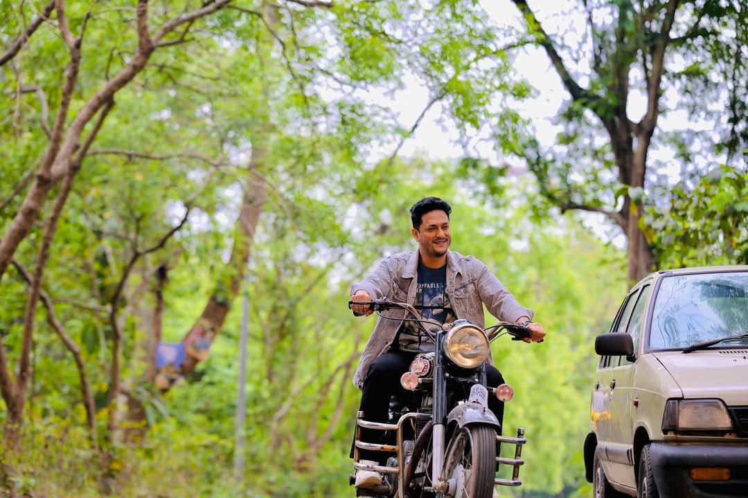Shooting of Ravi Sharma's new film 'Moksh' is in full swing