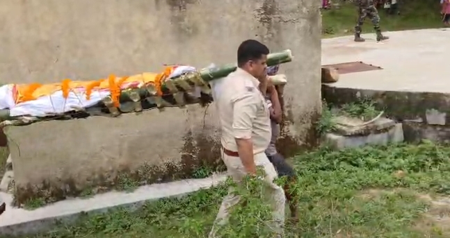 dispute regarding funeral resolved through police intervention in Lohardaga