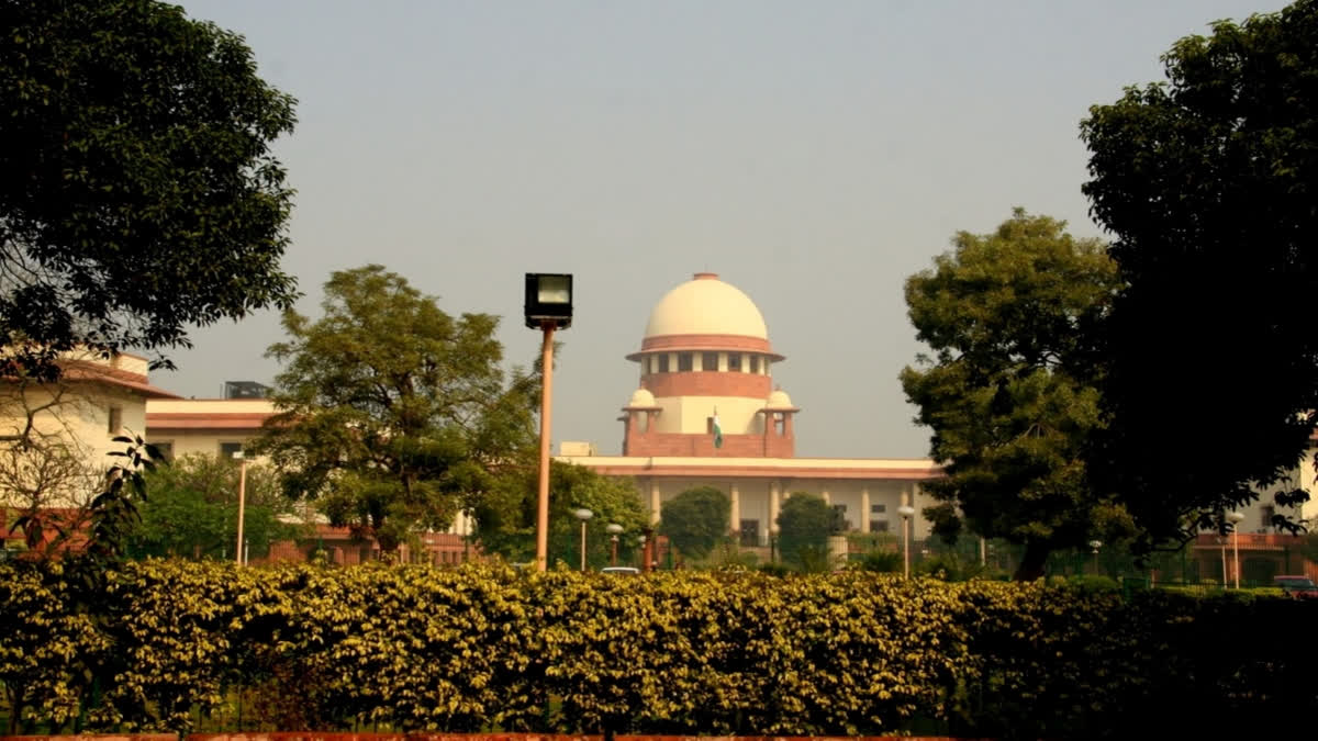 Relief for AP Chief Minister, SC Declines to Consider Plea For FIR Against Him In Cash-for-Vote Scam Relief for AP Chief Minister, SC Declines to Consider Plea for FIR Against Him in Cash-for-Vote Scam