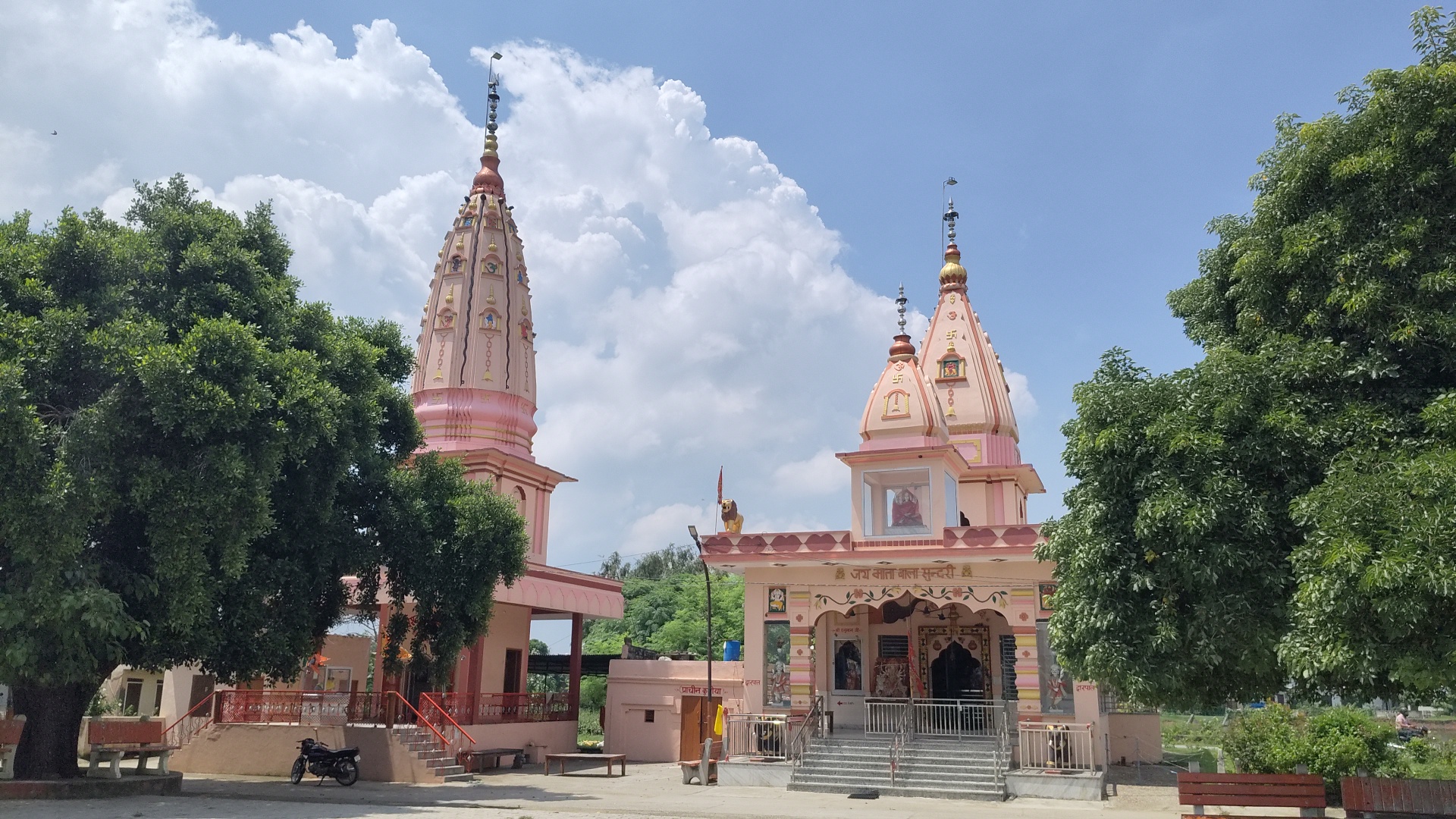 Banganga Tirtha of Kurukshetra Arjun shot an arrow gave Ganga water to Bhishma Pitamah during Mahabharata