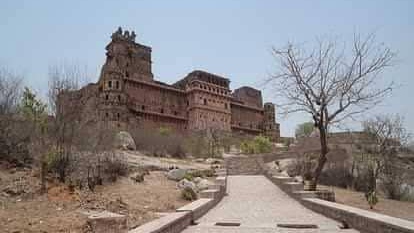 BUNDELKHAND GARHKUNDAR FORT