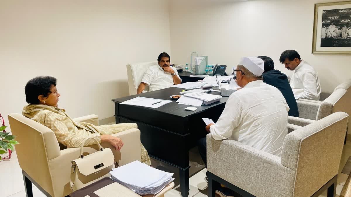 जिलाध्यक्षों का चयन : रायशुमारी का पहला चरण पूरा, 50 जिलों में 3000 से  ज्यादा आवेदन