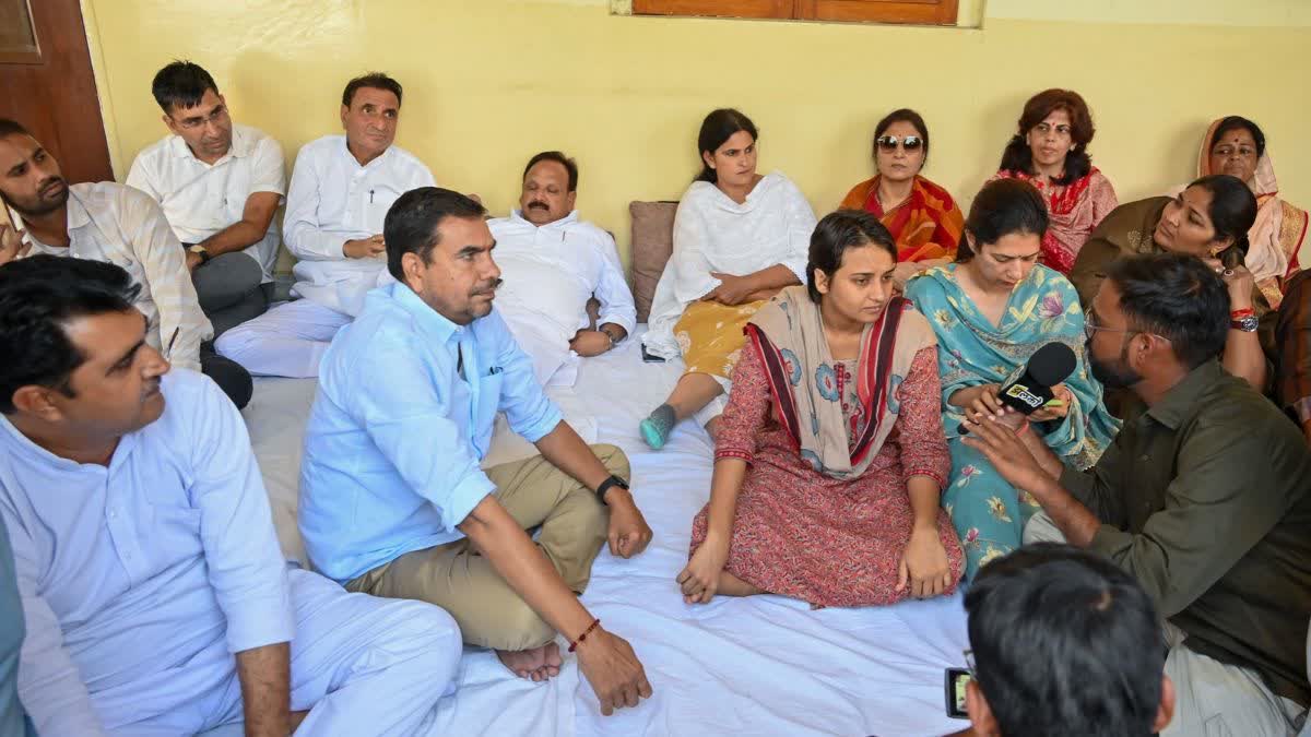 Ritu Barala Case: Congress Calls Off Protest, To Approach Court Over ...