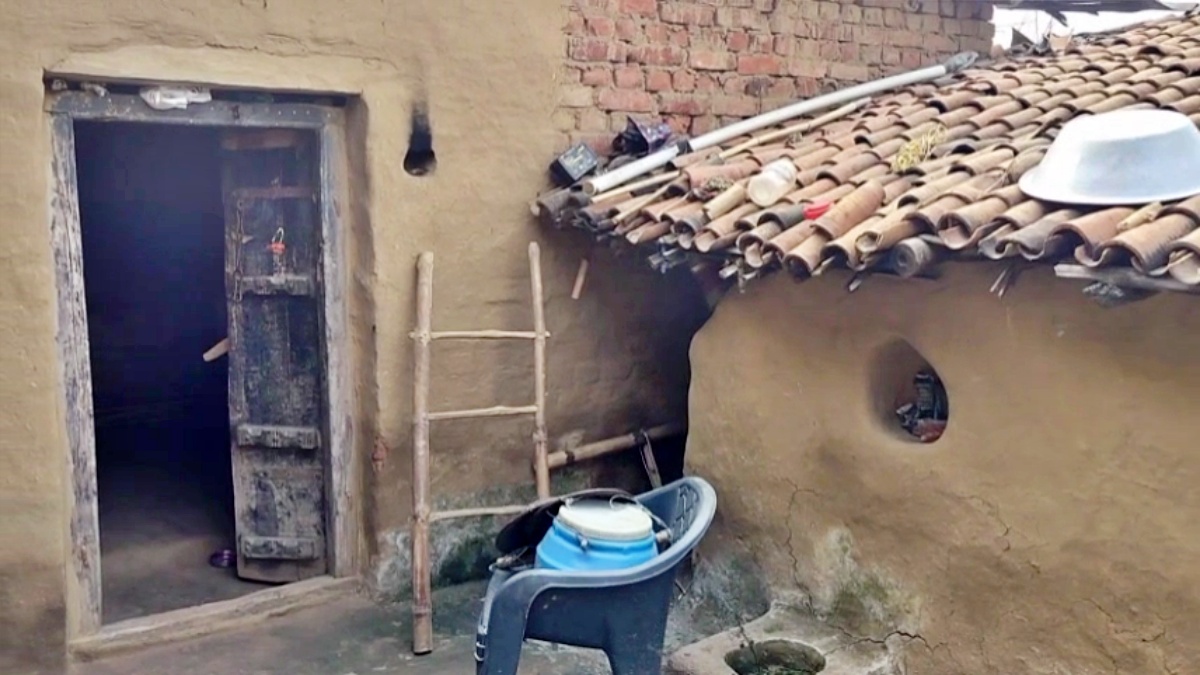 Success Story Of Sub Inspector Ravindra Prajapati