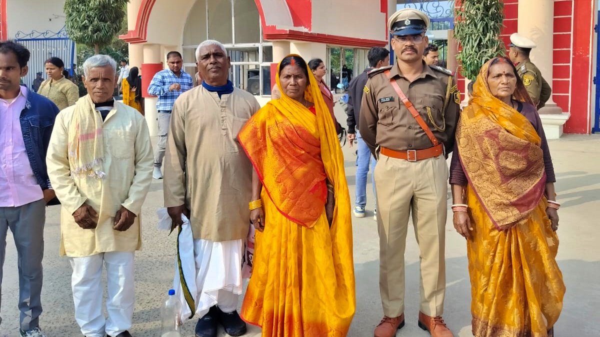 Success Story Of Sub Inspector Ravindra Prajapati