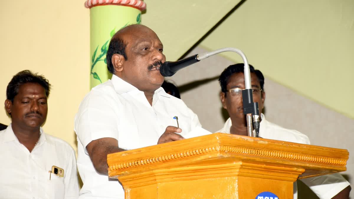 'பட்டம் வழங்க ஆளுநருக்கு தகுதியில்லை' - பட்டமளிப்பு விழாவை புறக்கணித்து அமைச்சர் கோவி.செழியன் தாக்கு!