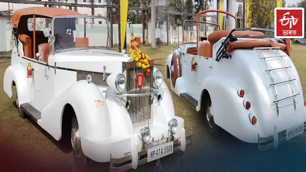 BARAT IN ROLLS ROYCE