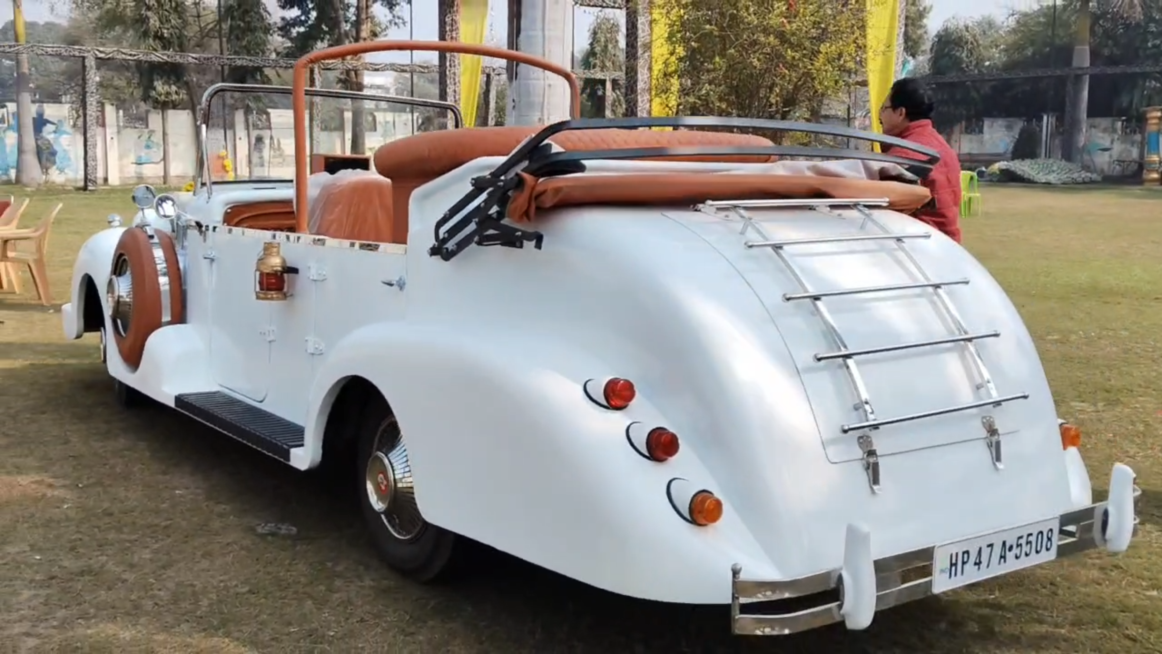 BARAT IN ROLLS ROYCE