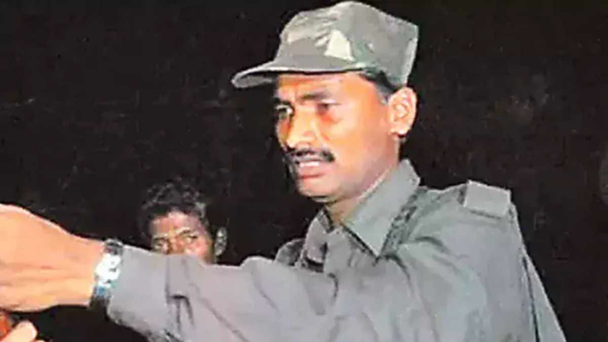 Top Maoist leaders surrendered along with 20 cadres in Telangana
