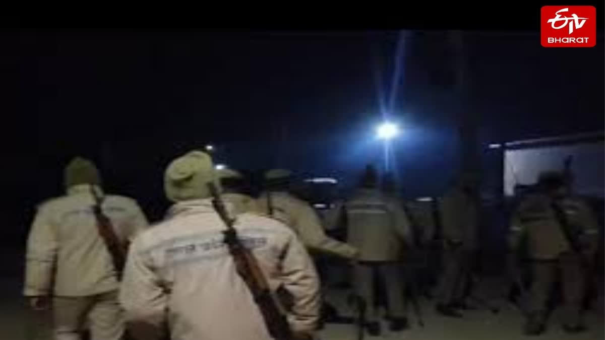 اترپردیش میں پولیس اور ریونیو ٹیم پر پتھراؤ،۔ پندرہ نامزد، متعدد نامعلوم افراد کے خلاف کیس درج kaushambi stones pelted at police and revenue team in kaushambi 15 named nominated Urdu News