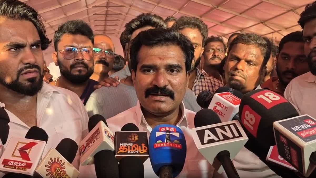 தவெக துணை பொதுச் செயலாளர் நிர்மல் குமார்