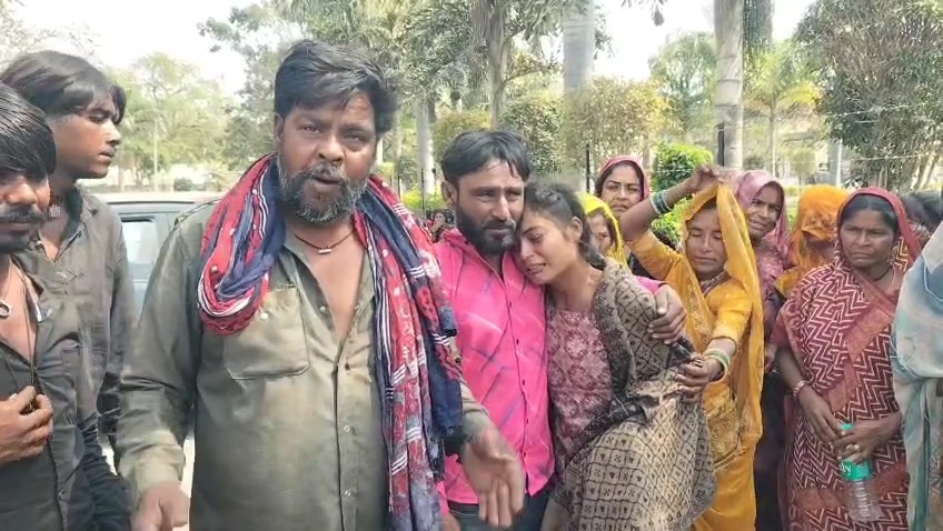 અમરેલી સિવિલ હોસ્પિટલમાં દર્દીના મોત બાદ પરિવારજનોએ હોબાળો મચાવ્યો હતો