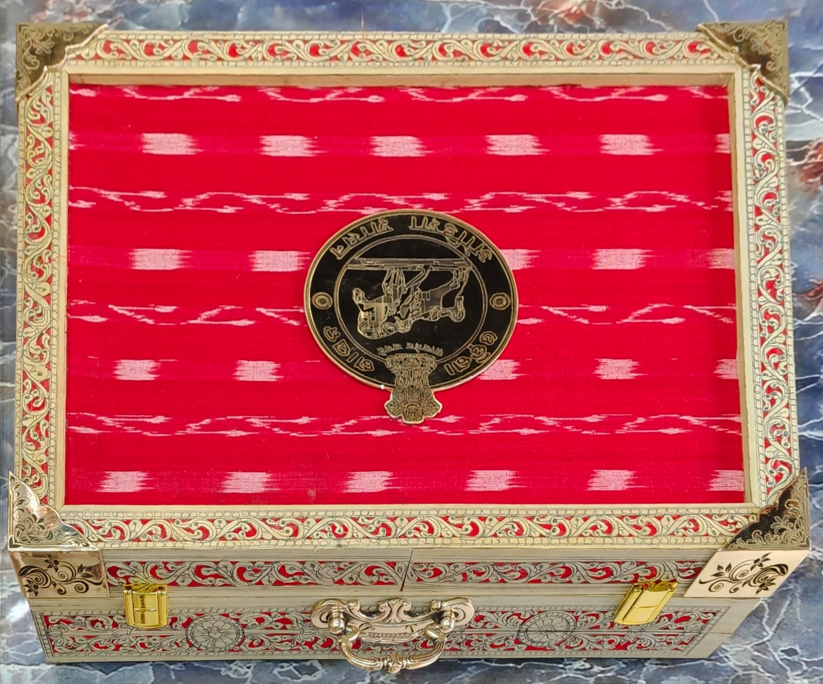 Red suitcase for the budget.