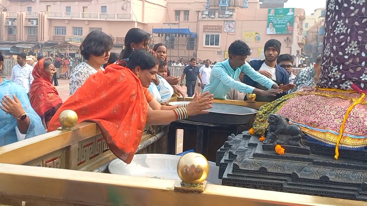 lunar eclipse Puri Srimandir